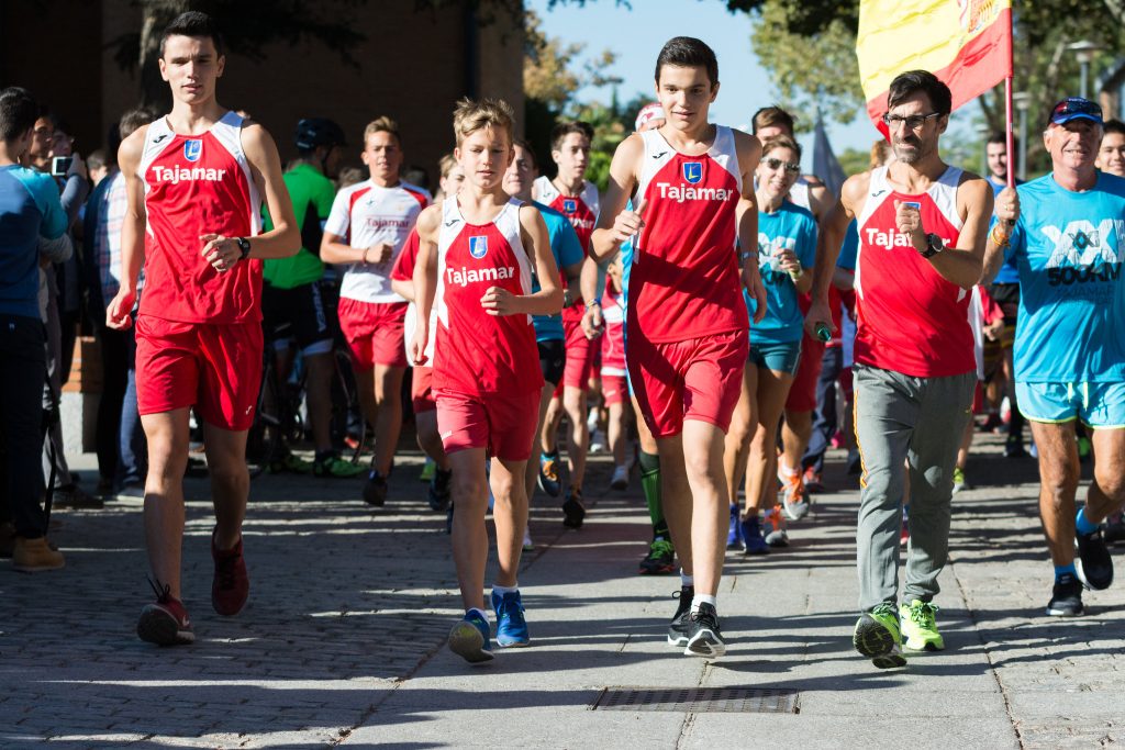 deporte con valores jesus abad y dos atletas de tajamar con jesus a. garcia bragado en la salida de 500 km 2016 (1)